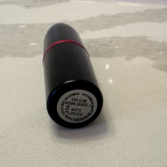 MAC Ariana Grande Viva Glam 2 Lipstick - Picture 5 of 6